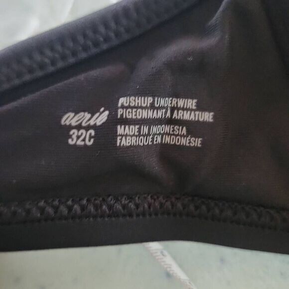 Aerie Women's Size 32C Black Twist Front Pushup Underwire Halter Bikini Top - Picture 5 of 7